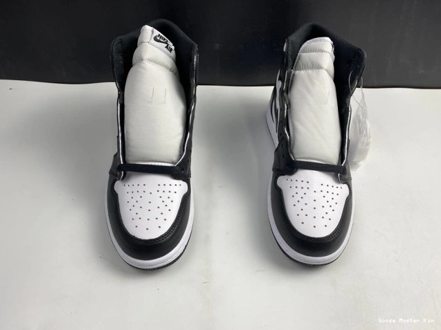 555088-010 Jordan Retro (2014) Air Black White 1 0715